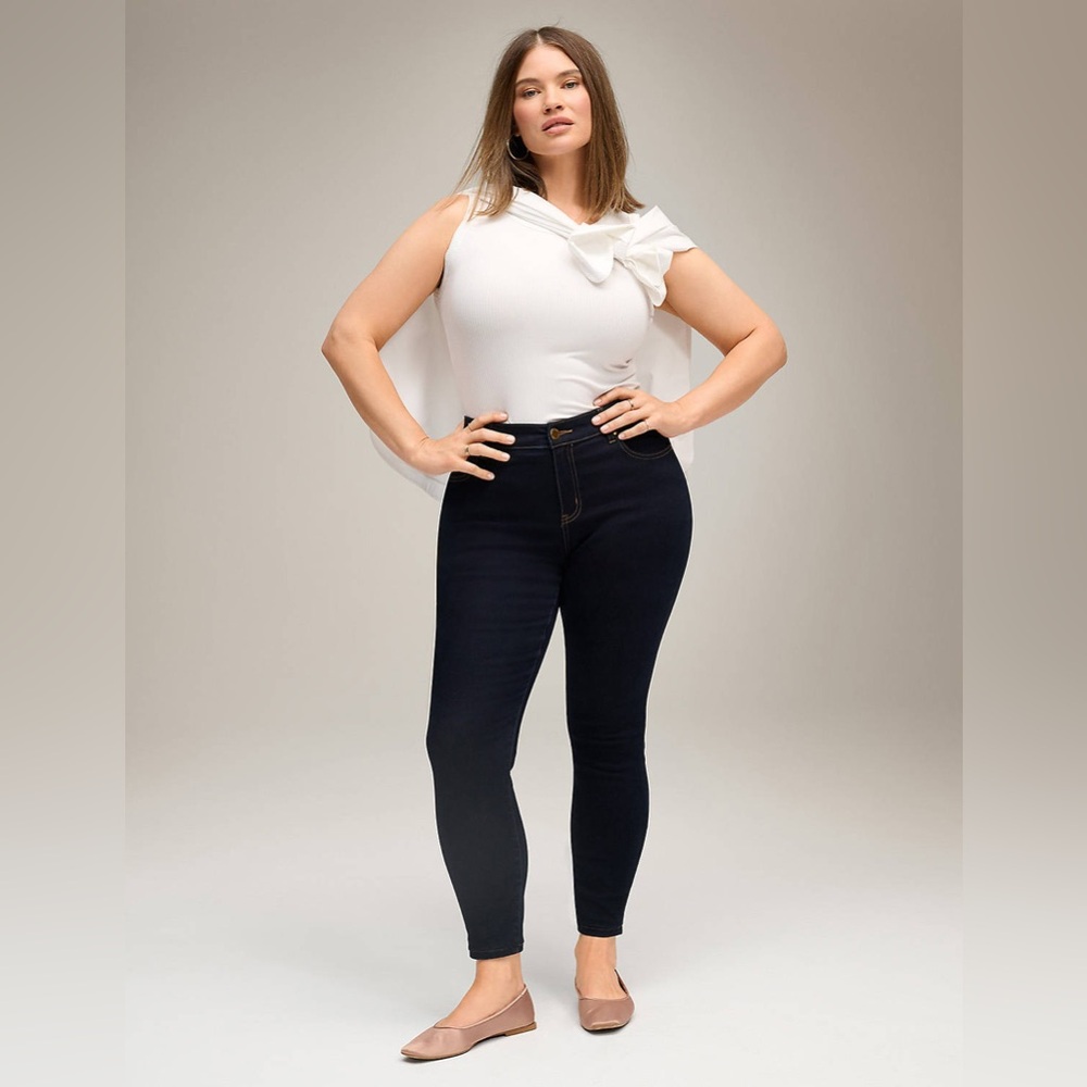 EUC Lane Bryant Signature Fit Skinny Jean, Size 20, Dark Wash